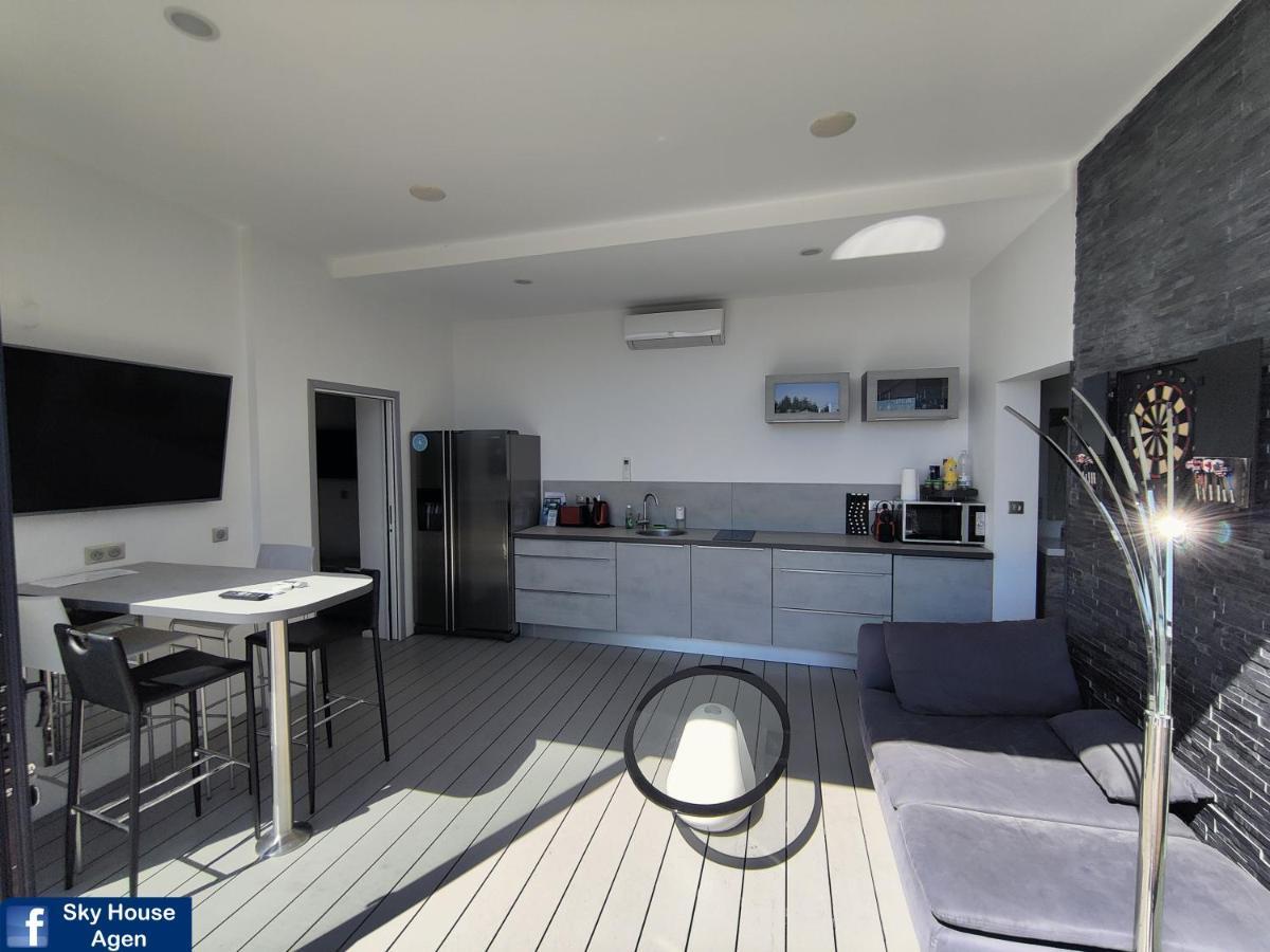 Piscine Chauffee Et Spa Jacuzzi Privatif Terrasse Sans Vis A Vis ,,,Sky House Agen,,, Exterior photo